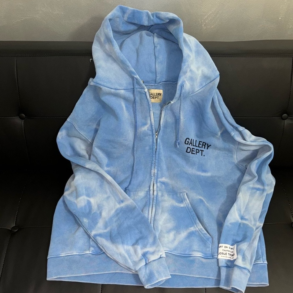 Gallery sun faded zip up